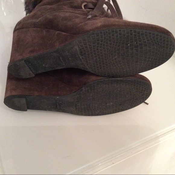 Stuart Weizmann Dark Brown Suede FurLined Booties - Picture 5 of 5